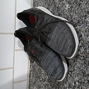 Dockers Men's Gray-Knit Leather Lightweight Shoes. Size 9